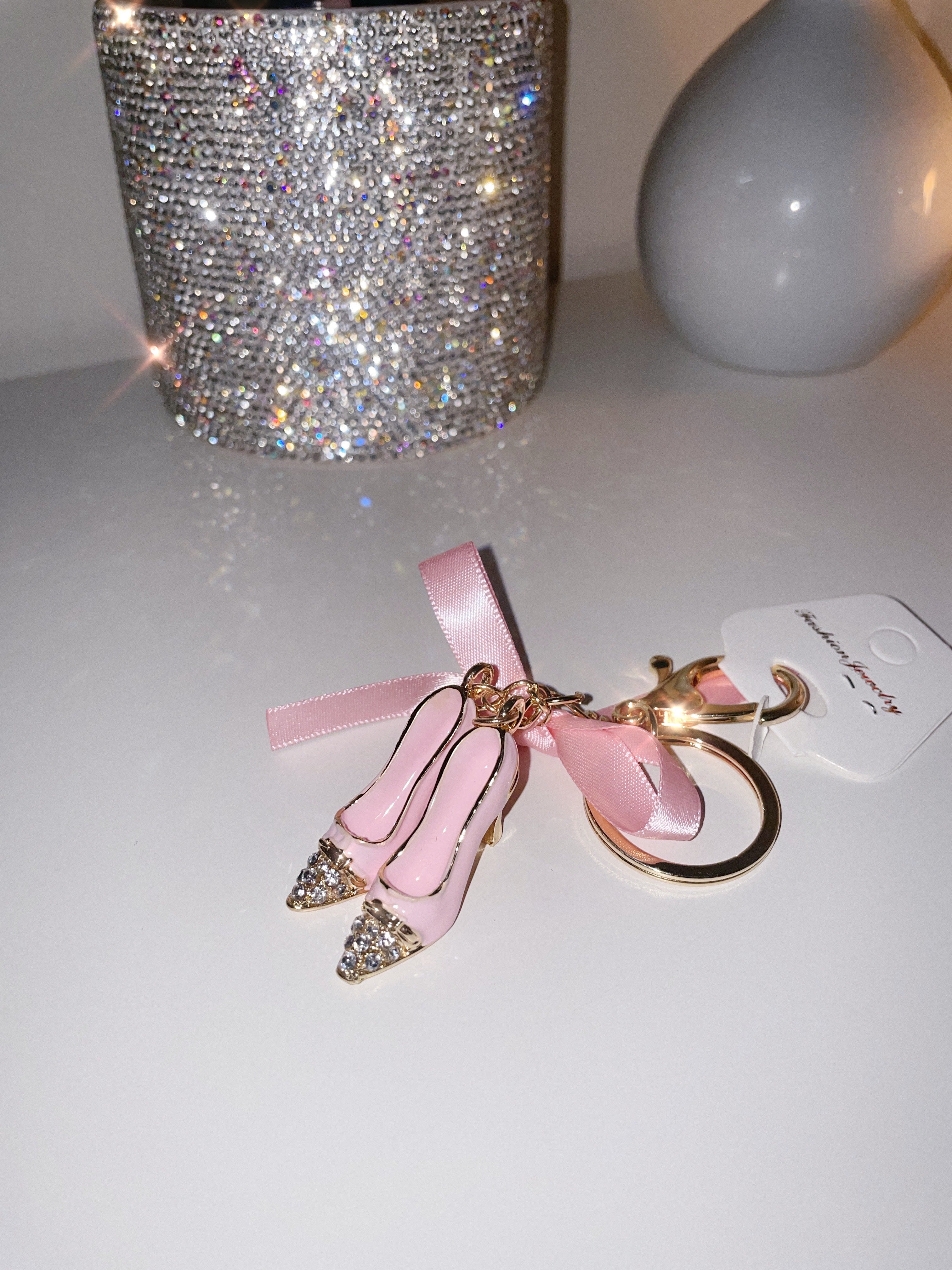  TENDYCOCO 2 Pcs Ribbon Keychain Pendeltons for Women Keyrings  for Car Keys Car Pendant Bow Knot Pendant Handbag : Clothing, Shoes 