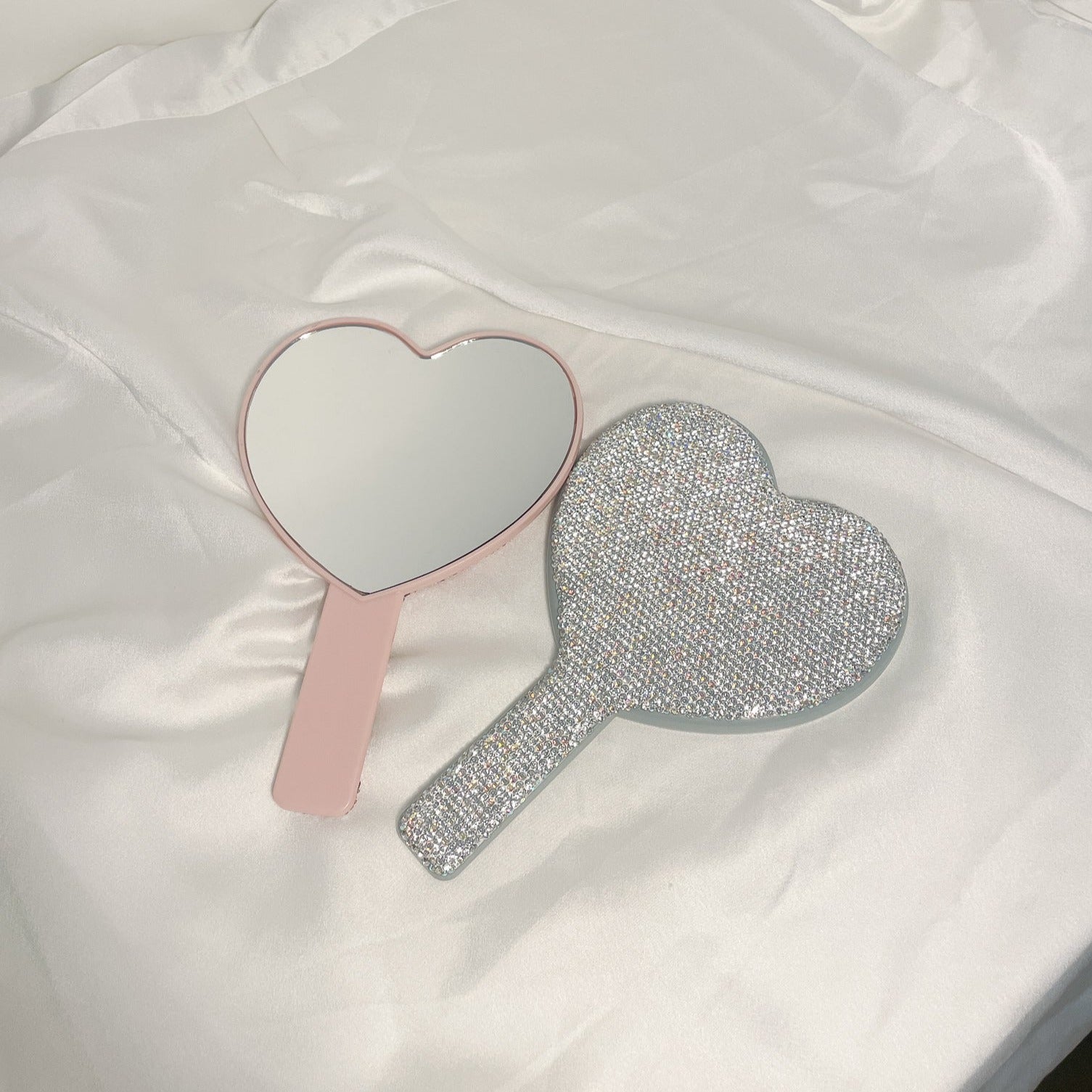 2 Pcs 8.85 Inch Bling Rhinestone Handheld Mirror Dazzling Adorable Heart  Shaped Hand Mirrors with Handle Cute Decorative Cosmetic Mirror Portable  Travel Glitter Makeup Mirror for Women Girls (Silver)